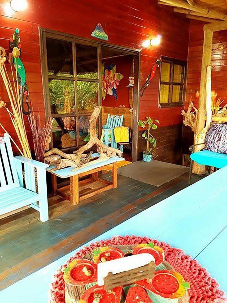 Wood House Hostel La Fortuna Bagian luar foto