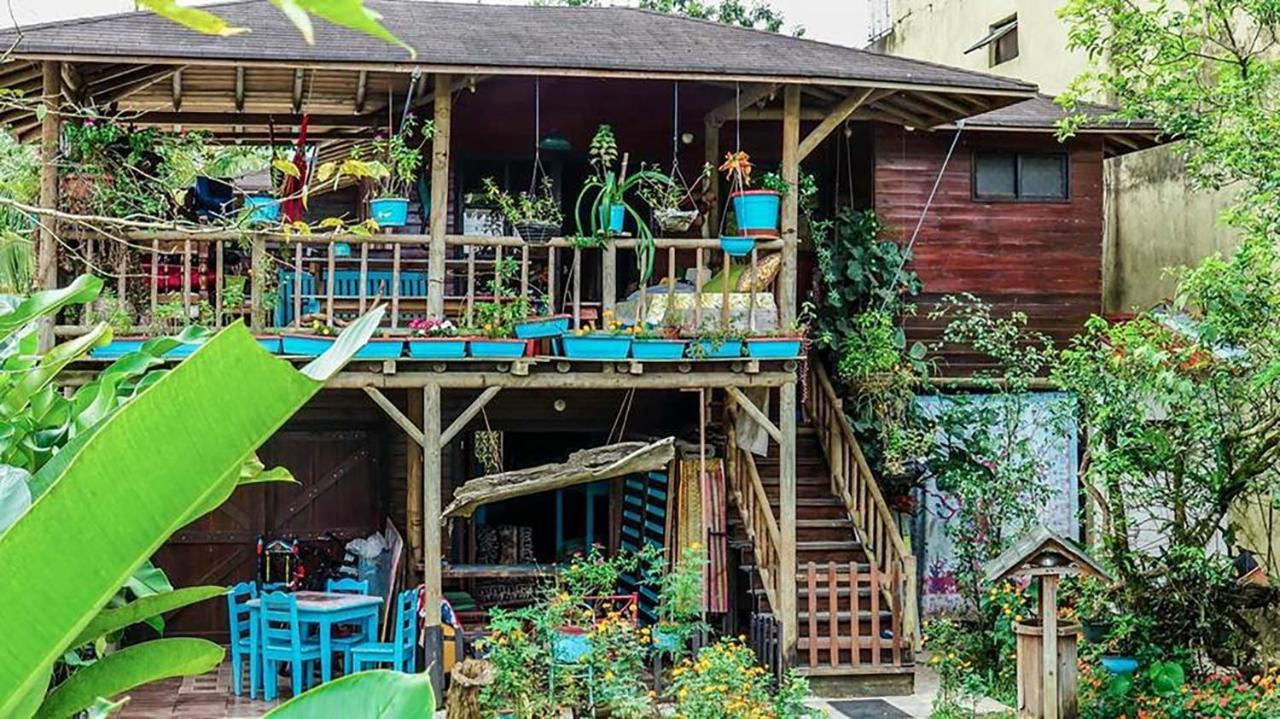 Wood House Hostel La Fortuna Bagian luar foto