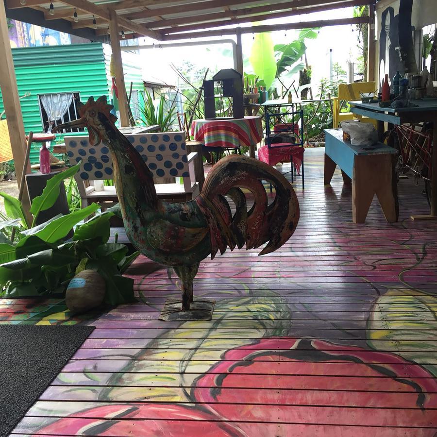 Wood House Hostel La Fortuna Bagian luar foto
